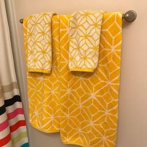 Trina Turk | Trellis Towel Yellow Set
